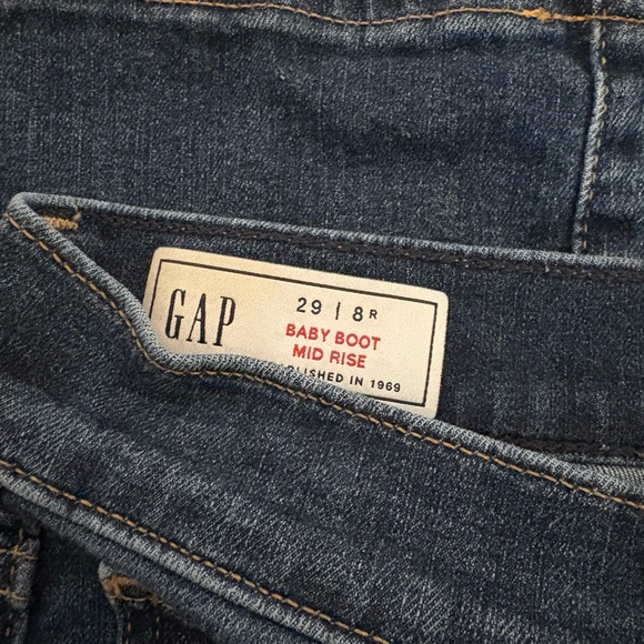 GAP Women's Jeans - Picture 3 of 4